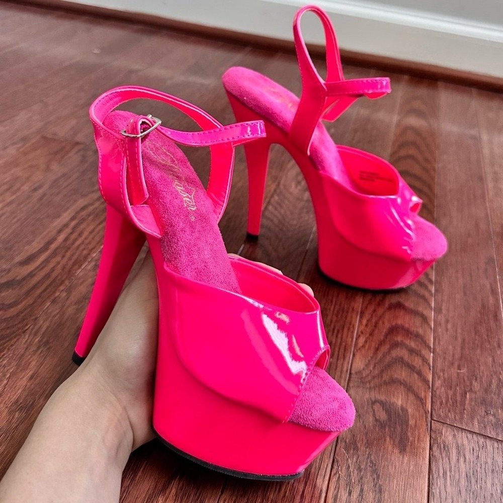 Pleaser Hot Pink Kiss Ankle Strap Peep Toe Extremely High Heels Comfy Size 7